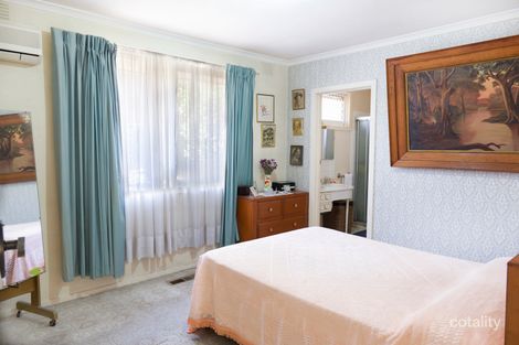 Property photo of 2/541 Doncaster Road Doncaster VIC 3108