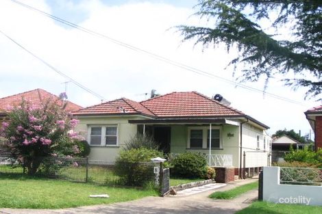 8 Rangers Rd, Yagoona, NSW 2199