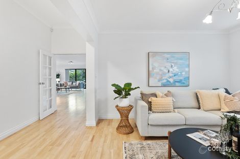 Property photo of 23 Mallee Way Gwelup WA 6018