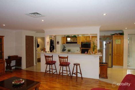 Property photo of 36 Parkridge Drive Jilliby NSW 2259