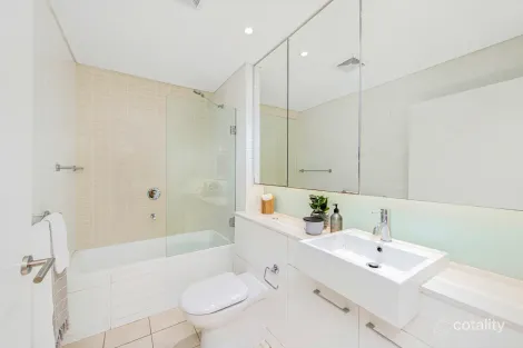 Property photo of 204/8-10 Duntroon Avenue St Leonards NSW 2065