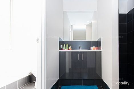 Property photo of 19 Mistral Crest Glenfield WA 6532