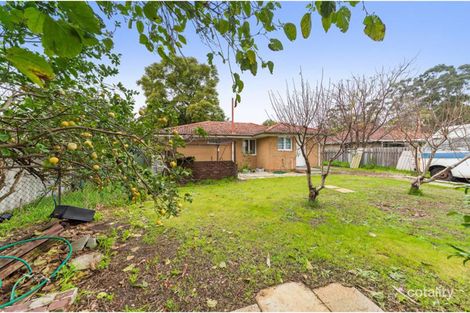17 Grasmere Pl, Kelmscott, WA 6111