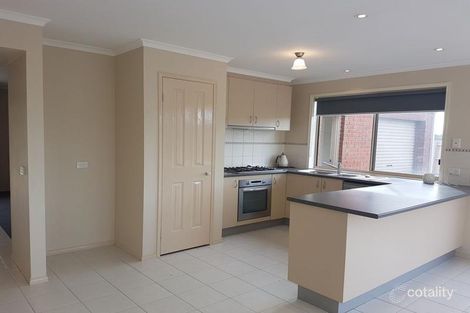 Property photo of 68 Laura Drive Hampton Park VIC 3976