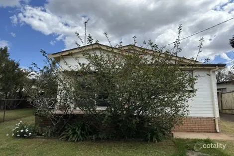 447 Tor St, Newtown, QLD 4350