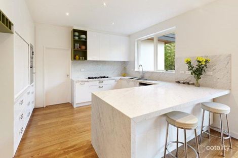 Property photo of 28 Bealiba Road Caulfield South VIC 3162