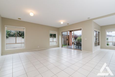 Property photo of 40 The Circuit Pakenham VIC 3810