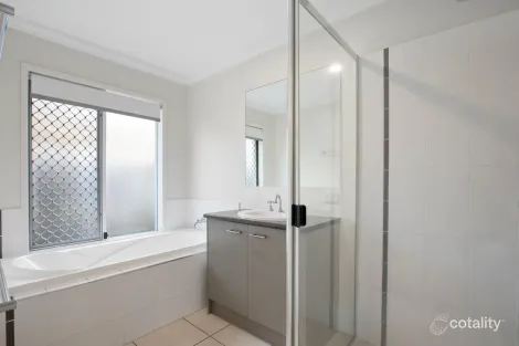 Property photo of 25 Chestwood Crescent Sippy Downs QLD 4556