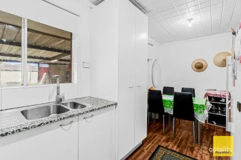 Property photo of 6 Jacaranda Place Maddington WA 6109