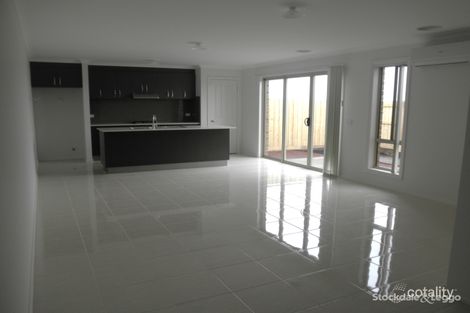 Property photo of 18 College Square Bacchus Marsh VIC 3340