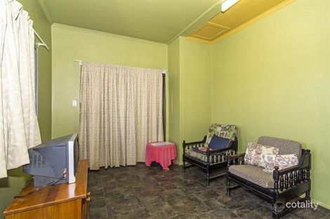 Property photo of 17 James Street Dalby QLD 4405