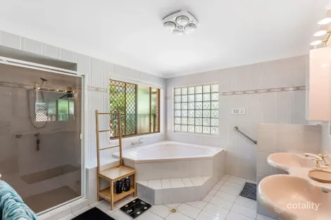 Property photo of 64 Port Jackson Boulevard Clear Island Waters QLD 4226