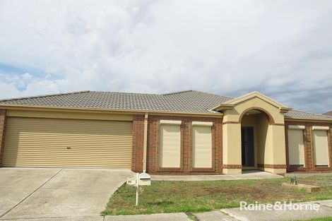 Property photo of 92 Glenbruar Drive Hillside VIC 3037