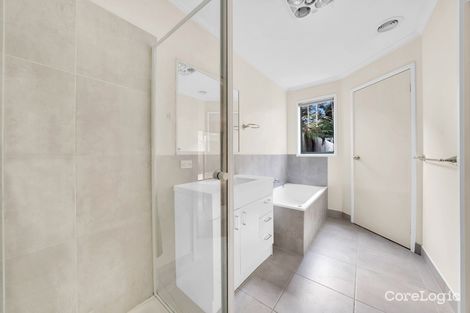 Property photo of 23A Argyle Court Berwick VIC 3806