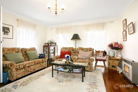 Property photo of 2/102 Windsor Crescent Surrey Hills VIC 3127