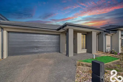 3 Raindrop Cct, Fraser Rise, VIC 3336