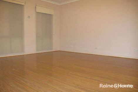 Property photo of 92 Glenbruar Drive Hillside VIC 3037
