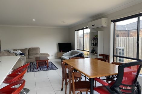 Property photo of 12 Tannin Way Waurn Ponds VIC 3216