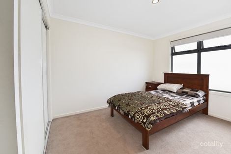 Property photo of 12 Wando Walk Wollert VIC 3750