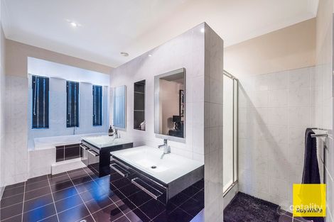 Property photo of 18 Glenview Way Southern River WA 6110