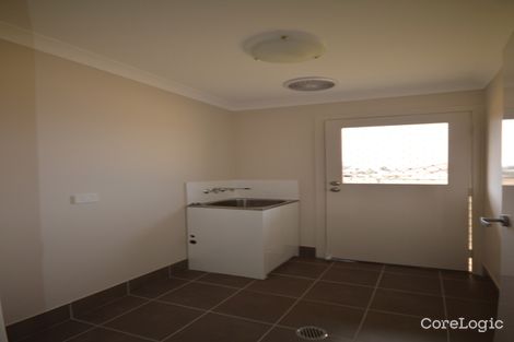 Property photo of 20 Tempranillo Crescent Cessnock NSW 2325