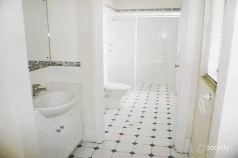 Property photo of 35 Railway Terrace Mile End SA 5031