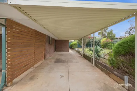 Property photo of 7 Milan Court Craigmore SA 5114