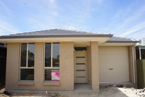 8 Bridgeford St, Greenacres, SA 5086