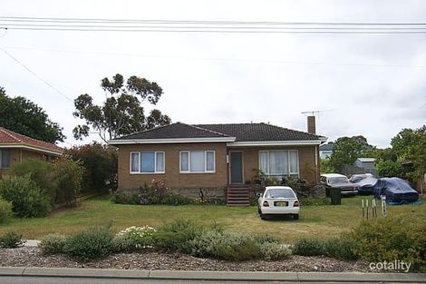154 Clontarf Rd, Hamilton Hill, WA 6163