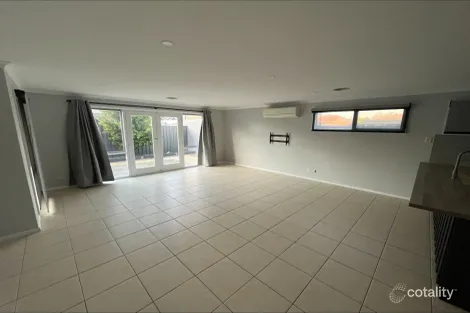 Property photo of 2/13 Garibaldi Street Traralgon VIC 3844