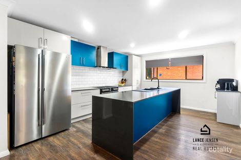 Property photo of 72 Silky Oak Drive Caves Beach NSW 2281