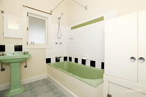 Property photo of 102 McLaughlin Street Ardeer VIC 3022