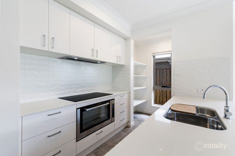 Property photo of 5 Benjamen Crescent Nirimba QLD 4551