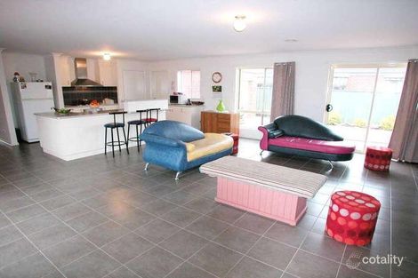 Property photo of 19 Beckett Way Craigieburn VIC 3064