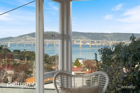 Property photo of 10 Oliver Avenue Lindisfarne TAS 7015