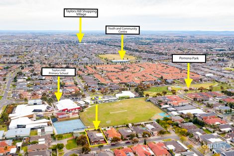 Property photo of 3 Cooks Way Taylors Hill VIC 3037