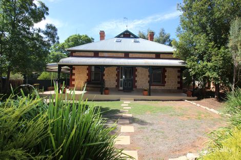 18 Peake Tce, Waikerie, SA 5330