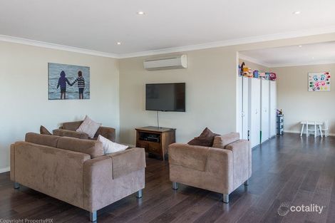 Property photo of 22 Spinnaker Crescent Tranmere TAS 7018