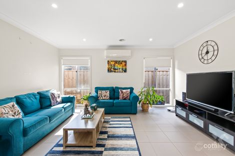 Property photo of 4 Fairwater Drive Point Cook VIC 3030