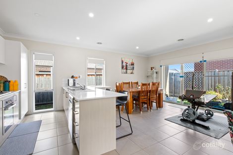 Property photo of 4 Fairwater Drive Point Cook VIC 3030