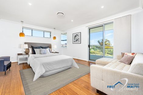 Property photo of 32 Wattleridge Crescent North Kellyville NSW 2155