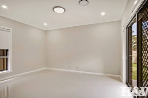 Property photo of 81 Carroll Crescent Plumpton NSW 2761