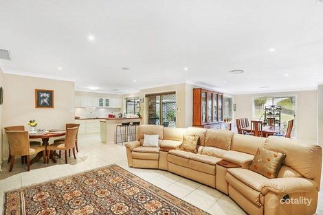 3 Hillgrove Cl, Ourimbah, NSW 2258