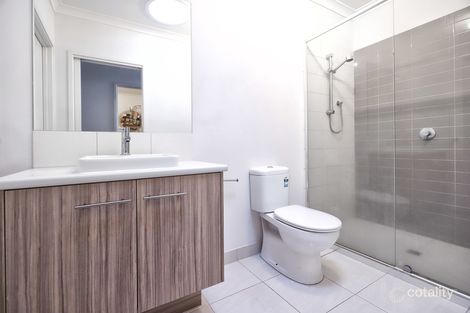 Property photo of 8 Viewrise Walk Craigieburn VIC 3064