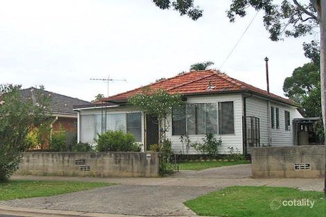 68 Macquarie St, Greenacre, NSW 2190