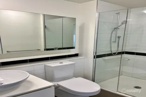 Property photo of 2415/350 William Street Melbourne VIC 3000