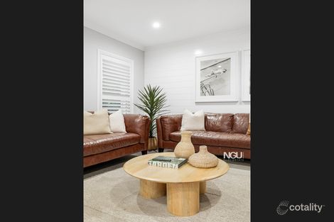 Property photo of 17 Julian Court Augustine Heights QLD 4300