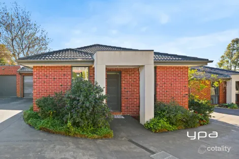 2/3 Henty Ct, Sunbury, VIC 3429