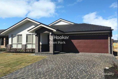 8 Loudon Cres, Cobbitty, NSW 2570