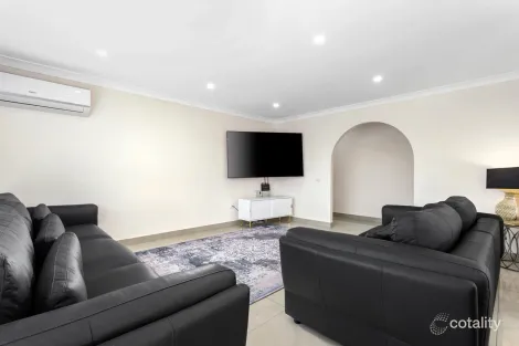 Property photo of 9 Anakai Drive Jamisontown NSW 2750